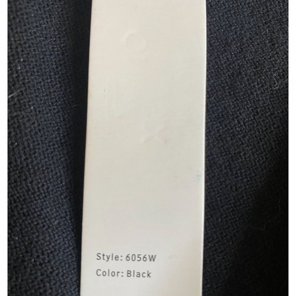 One 7 Six Womens NWT Black Metallic  3/4 Sleeve Knit Top with Draped Back Size 2 - Picture 4 of 11